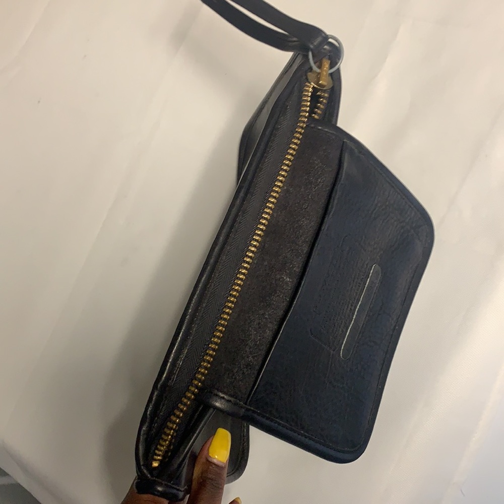 Vintage Coach Wristlet - Picture 4 of 4
